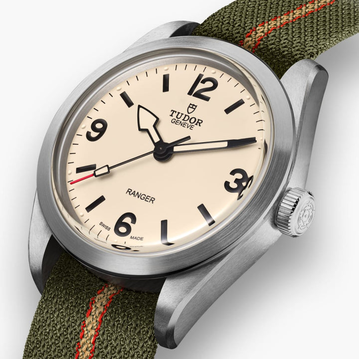 TUDOR Ranger 39 mm M79950-0011 dial detail