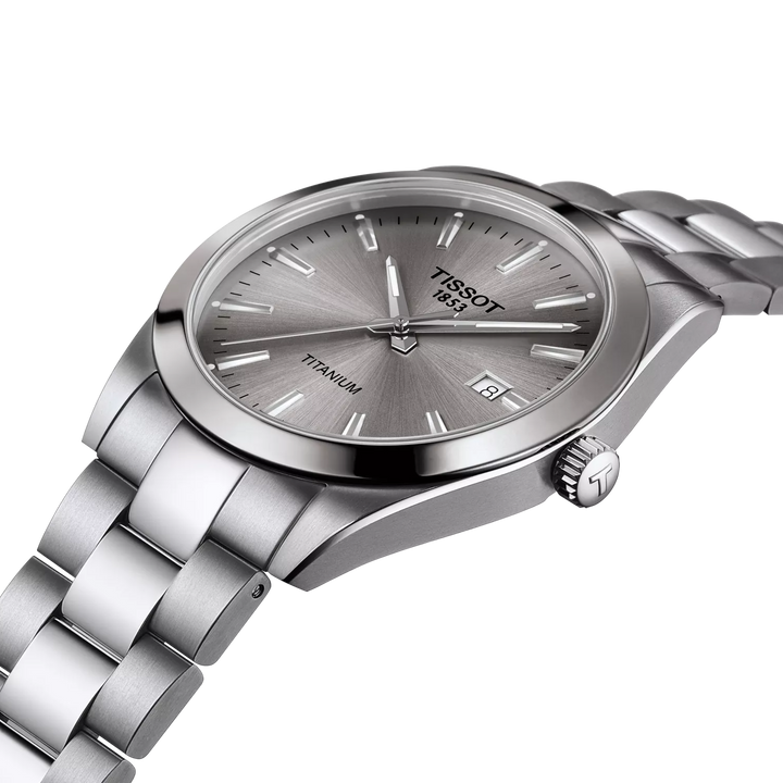 Tissot Gentleman Titanium 40 mm T1274104408100 detail 1