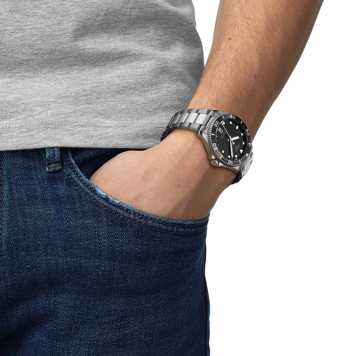 Tissot Seastar 1000 40mm T1204101105100 Wrist