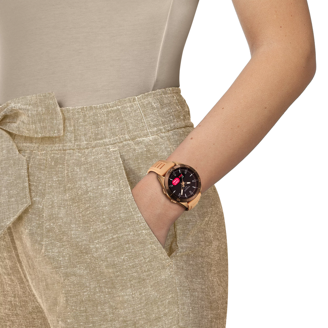 Tissot T-Touch Connect Sport 43.75 mm T1534204705105 wrist