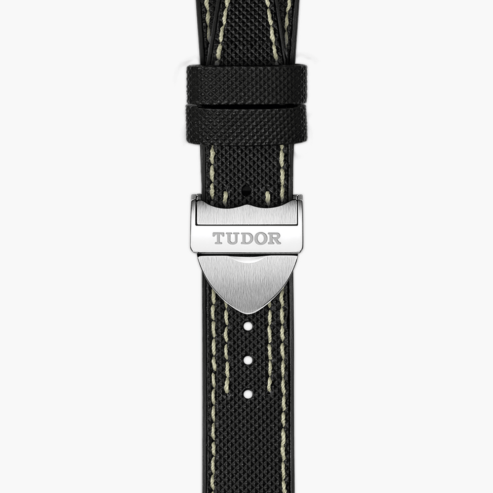 Tudor Black Bay Pro 39 mm GMT M79470-0006 strap
