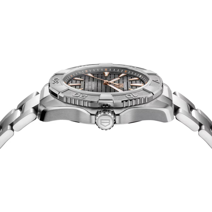 TAG Heuer Aquaracer Professional 200 Solargraph Titanium 40 mm WBP1190.BZ0003