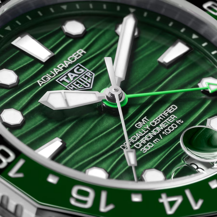 TAG Heuer Aquaracer Professional 300 GMT 42 mm WBP5115.BA0013