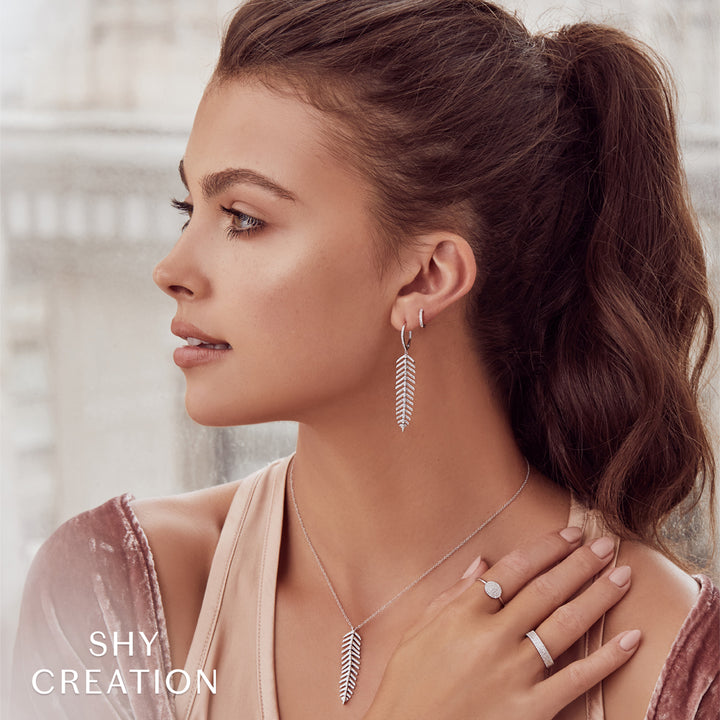Shy Creation 0.04 Ct Classic Diamond Huggie Earrings SC22003982V3