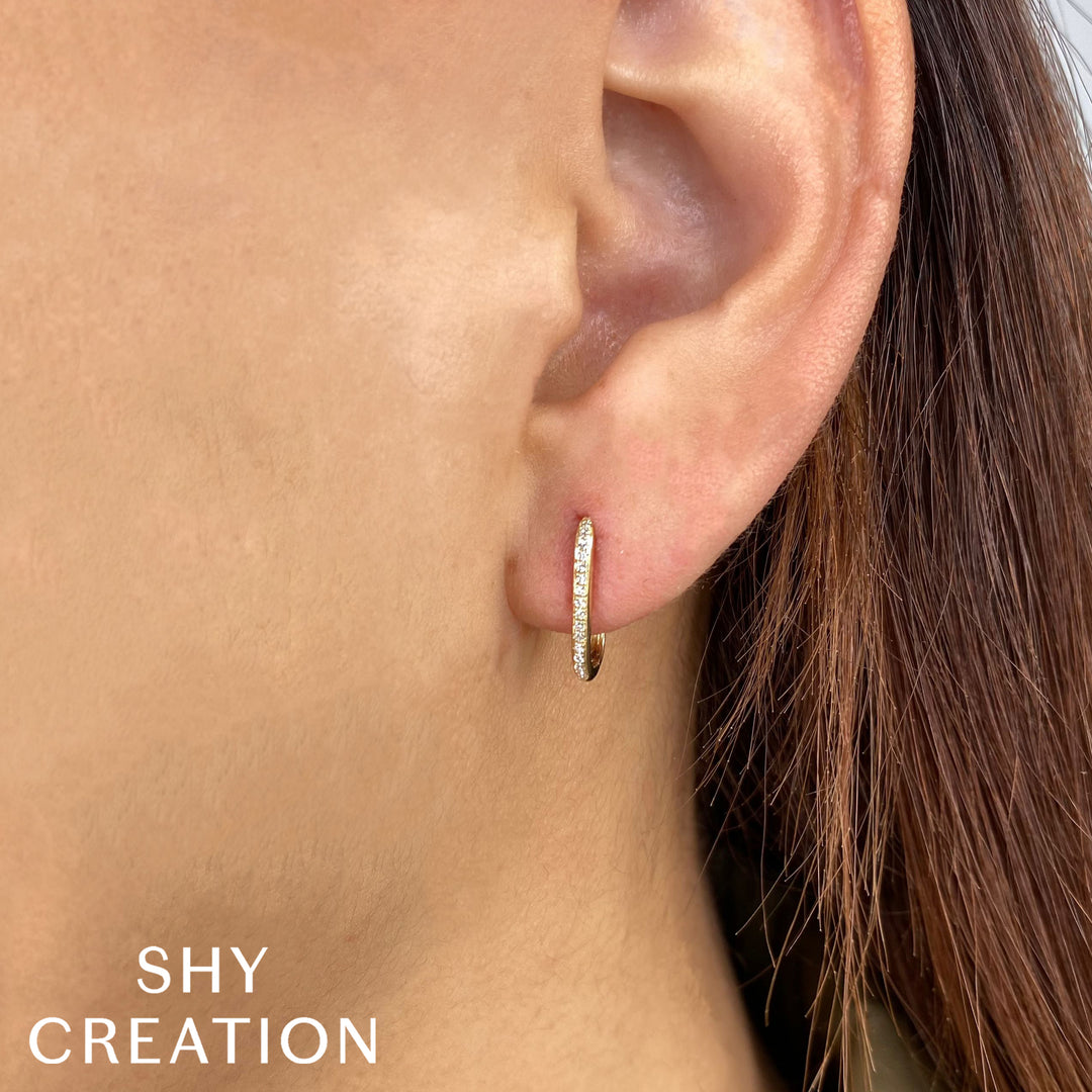 Shy Creation 0.08Ct 14K Yellow Gold Diamond Oval Hoop Earring SC55014489H0.60