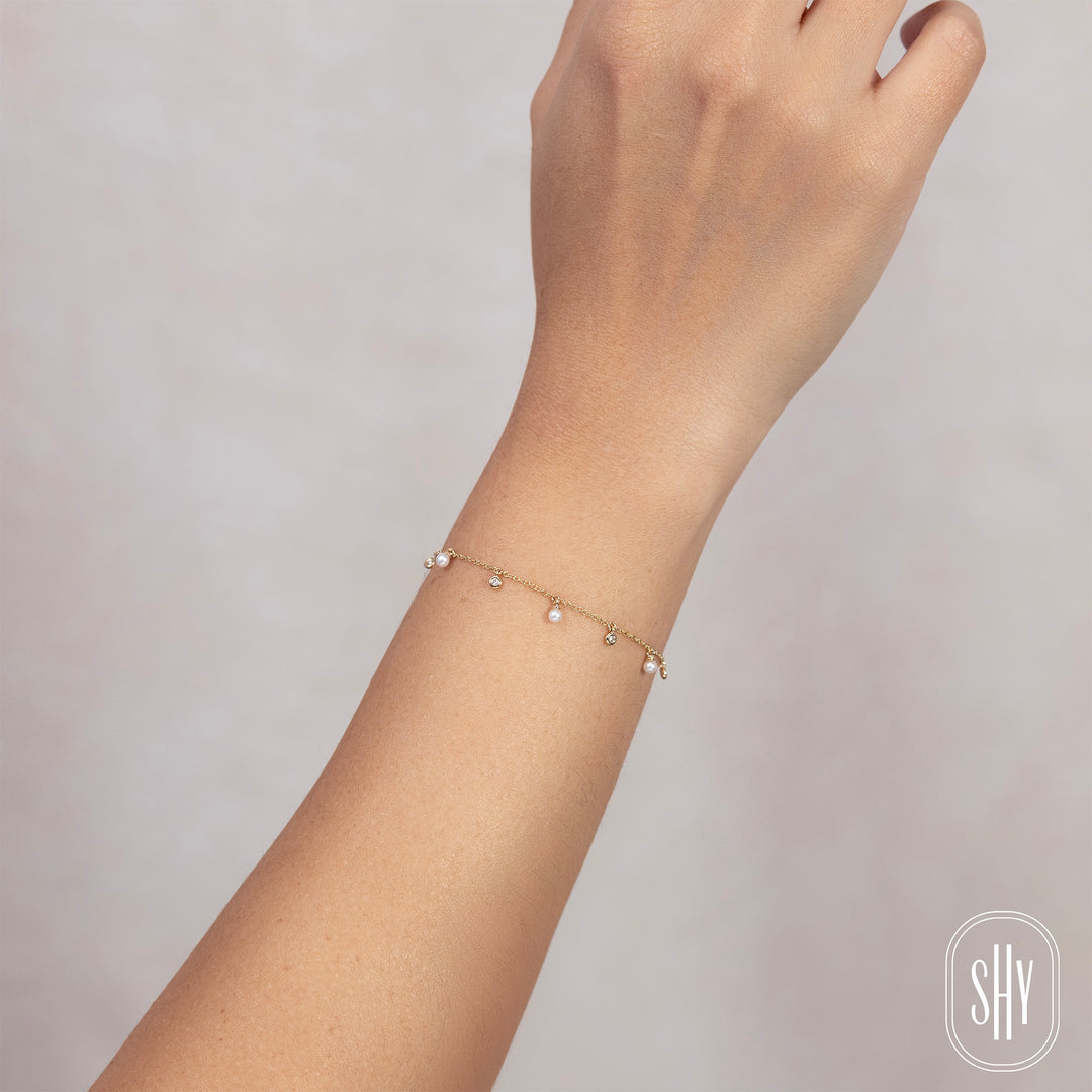 Shy Creation 14K Yellow Gold 0.04 TCW Diamond & Cultured Pearl Bracelet SC55021029BCZ10