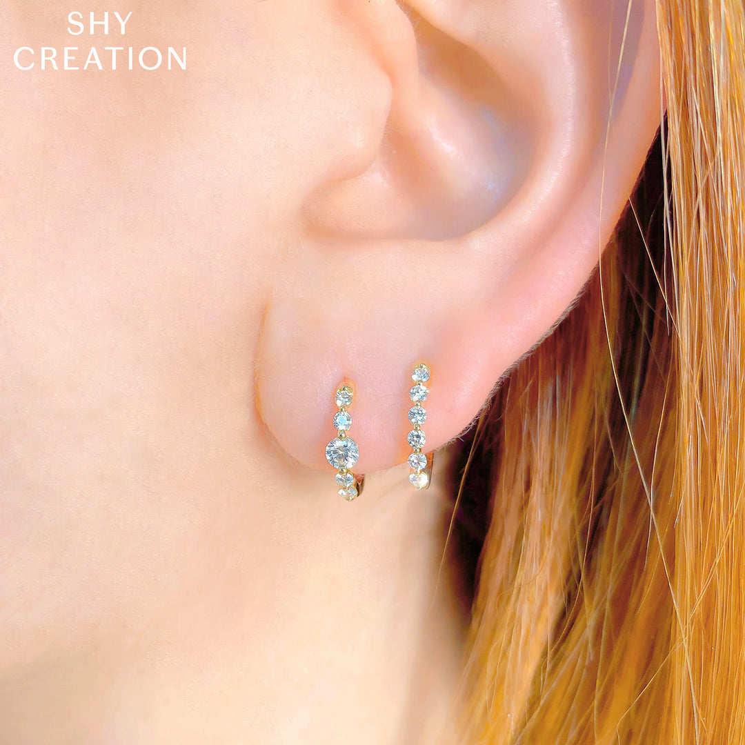 Shy Creation 0.26Ct 14K Yellow Gold Diamond Oval Huggie Earring SC55021642