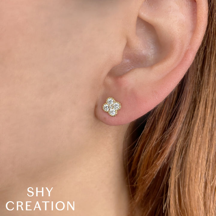 Shy Creation 0.66Ct 14K Yellow Gold Diamond Clover Stud Earring SC55025665