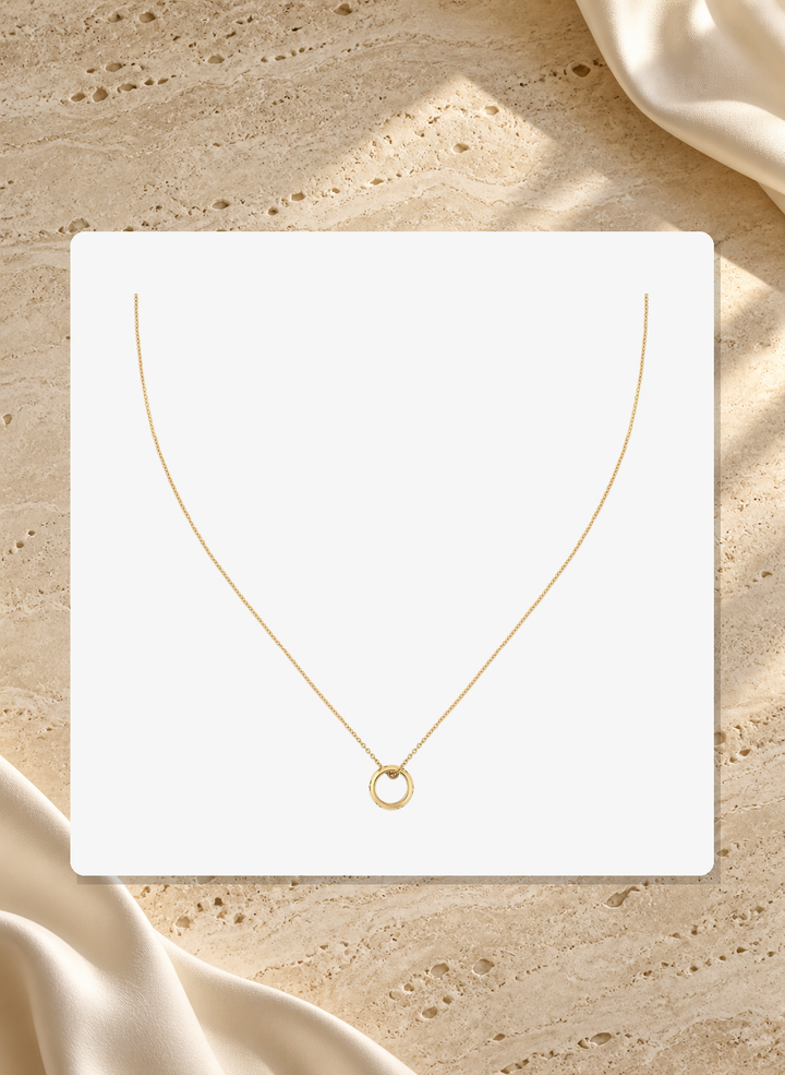 Gucci Icon 18K Yellow Gold GG Ring Necklace YBBA002R900100U lifestyle view