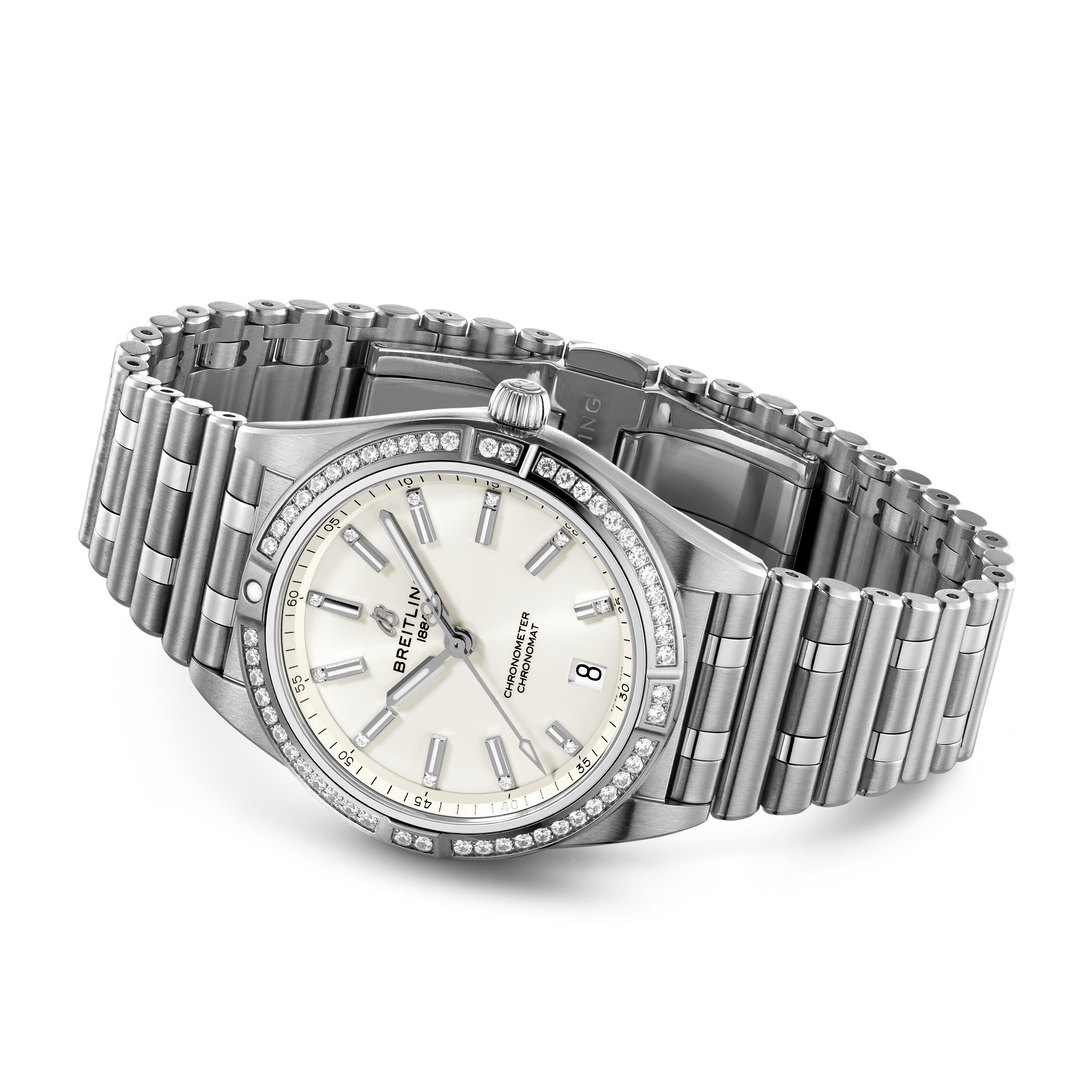 Breitling Chronomat Automatic 36 A10380591A1A1 bracelet view
