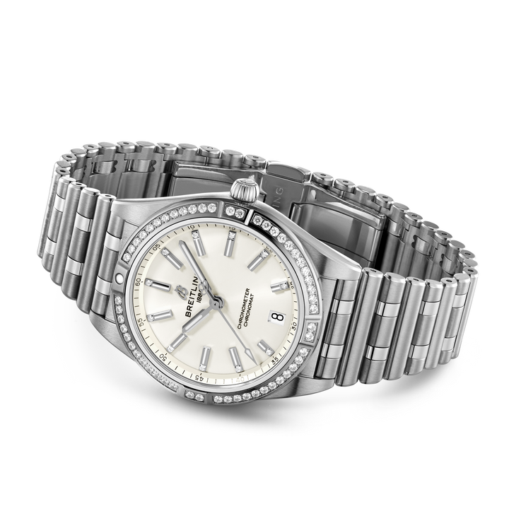 Breitling Chronomat Automatic 36 A10380591A1A1 bracelet view