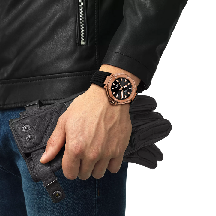 Simulation of the watch Tissot T-Race 41mm on a wrist, reference T141.807.37.051.00