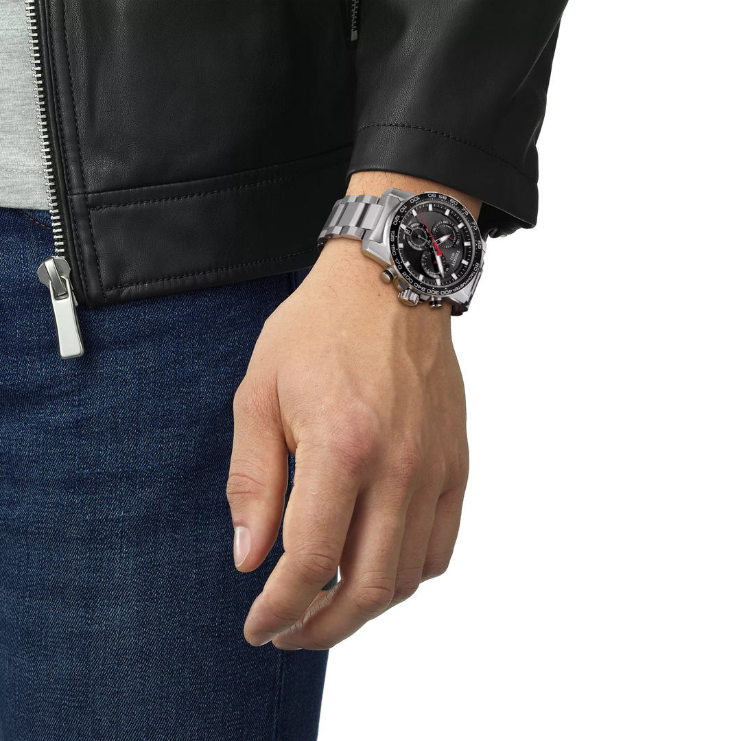 Simulation of the watch Tissot Supersport Chrono 45.5mm on a wrist, reference T125.617.11.051.00