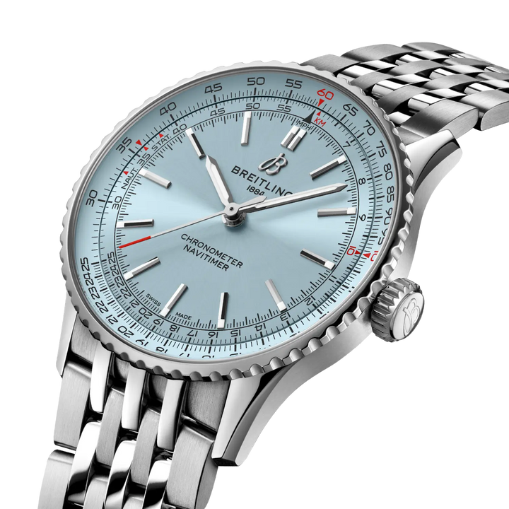 Breitling Navitimer Automatic 41 A17329171C1A1 three-quarter view