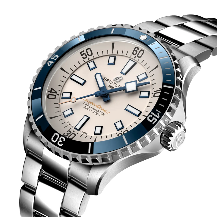 Breitling Superocean Automatic 42 A17375E71G1A1 three-quarter view