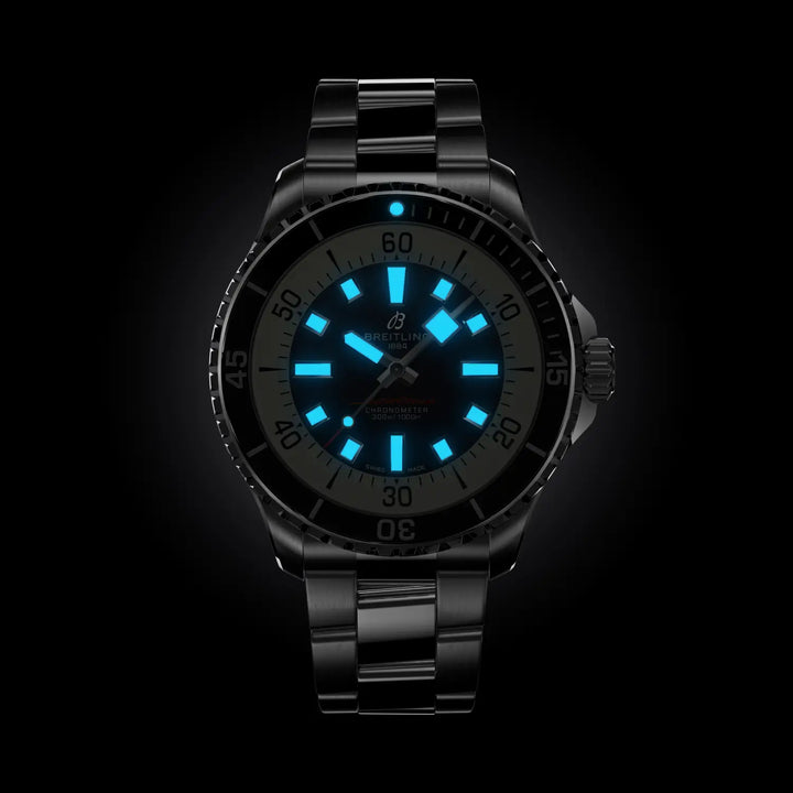 Breitling A17376211B1A1 official low-light luminous dial view