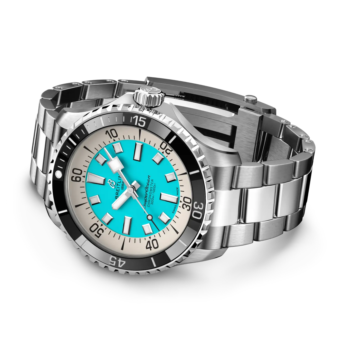 Breitling Superocean Automatic 44 A17376211L2A1 bracelet view