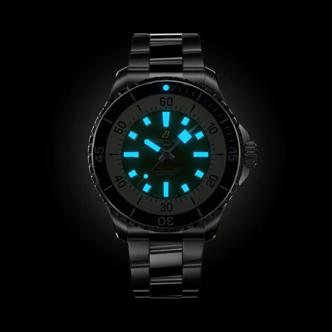 Breitling Superocean Automatic 44 A17376A31L1A1 lume view