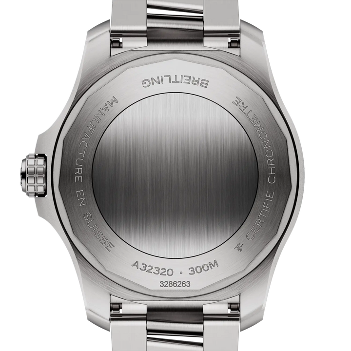 Breitling Avenger Automatic GMT 44 A32320101B1A1 caseback engraving