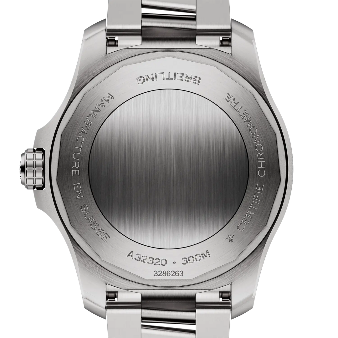 Breitling Avenger Automatic GMT 44 A32320101C1A1 caseback engraving
