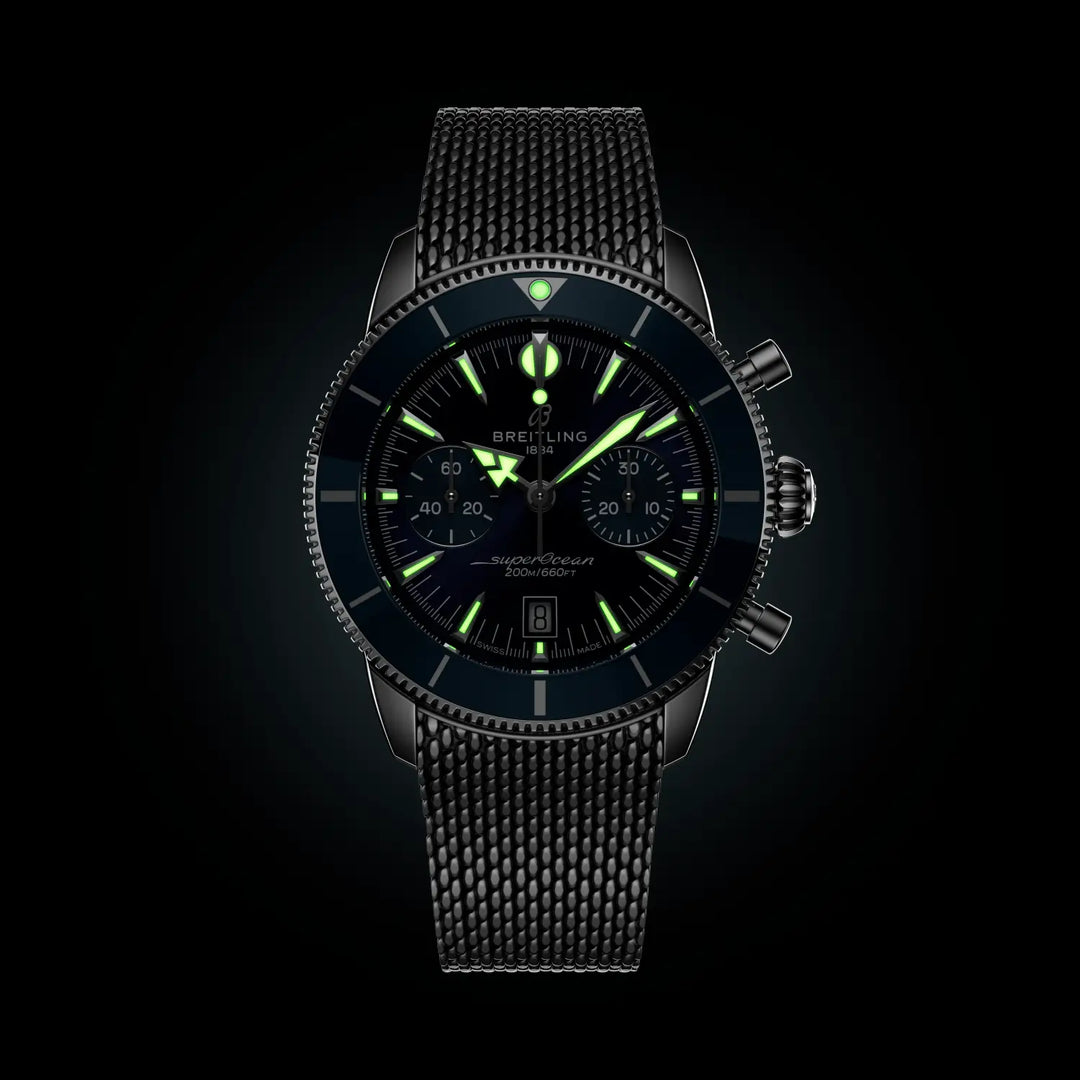 Breitling Superocean Heritage B01 Chronograph 42 AB0156161C1A1 lume view