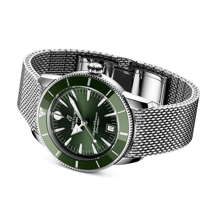 Breitling AB3110361L1A1 official rolled view