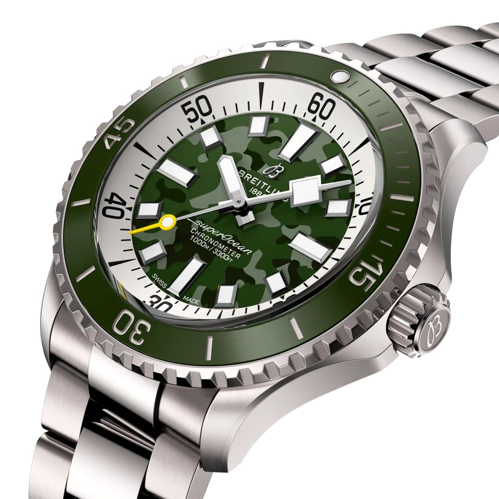 Breitling Superocean Automatic 46 Super Diver E10379D31L1E1 three-quarter view