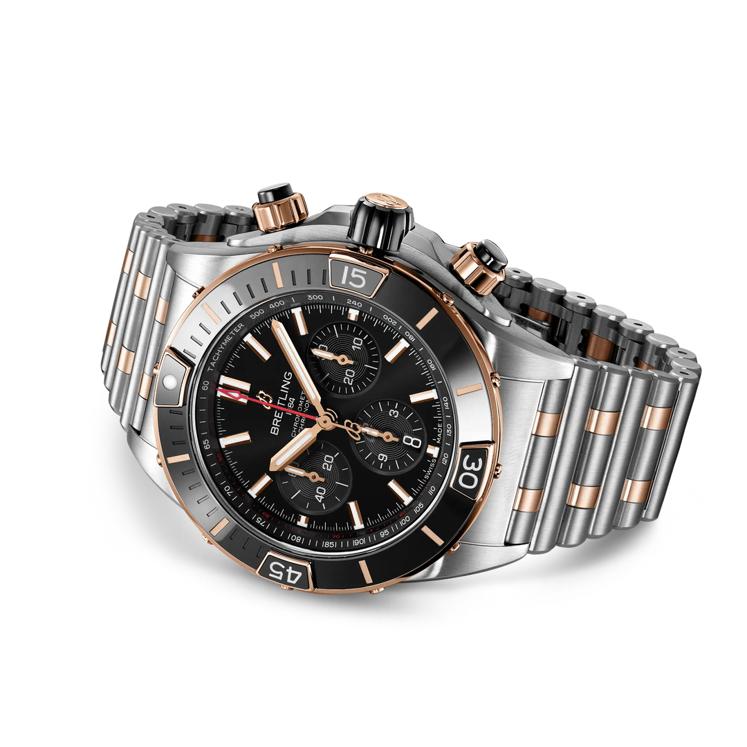Breitling Super Chronomat B01 44 UB0136251B1U1 side view