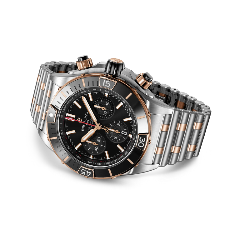 Breitling Super Chronomat B01 44 UB0136251B1U1 side view