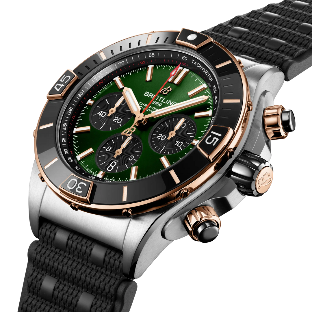 Breitling Super Chronomat B01 44 UB0136251L1S1 three-quarter view