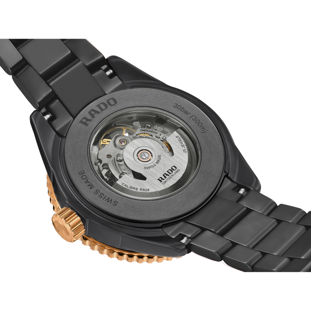 Rado Captain Cook High-Tech Ceramic Skeleton 43.0 mm R32192152