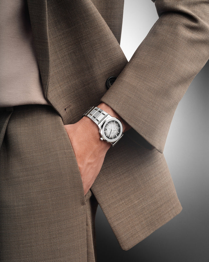 Corum Admiral watch A39.231.AG0.0G official lifestyle view
