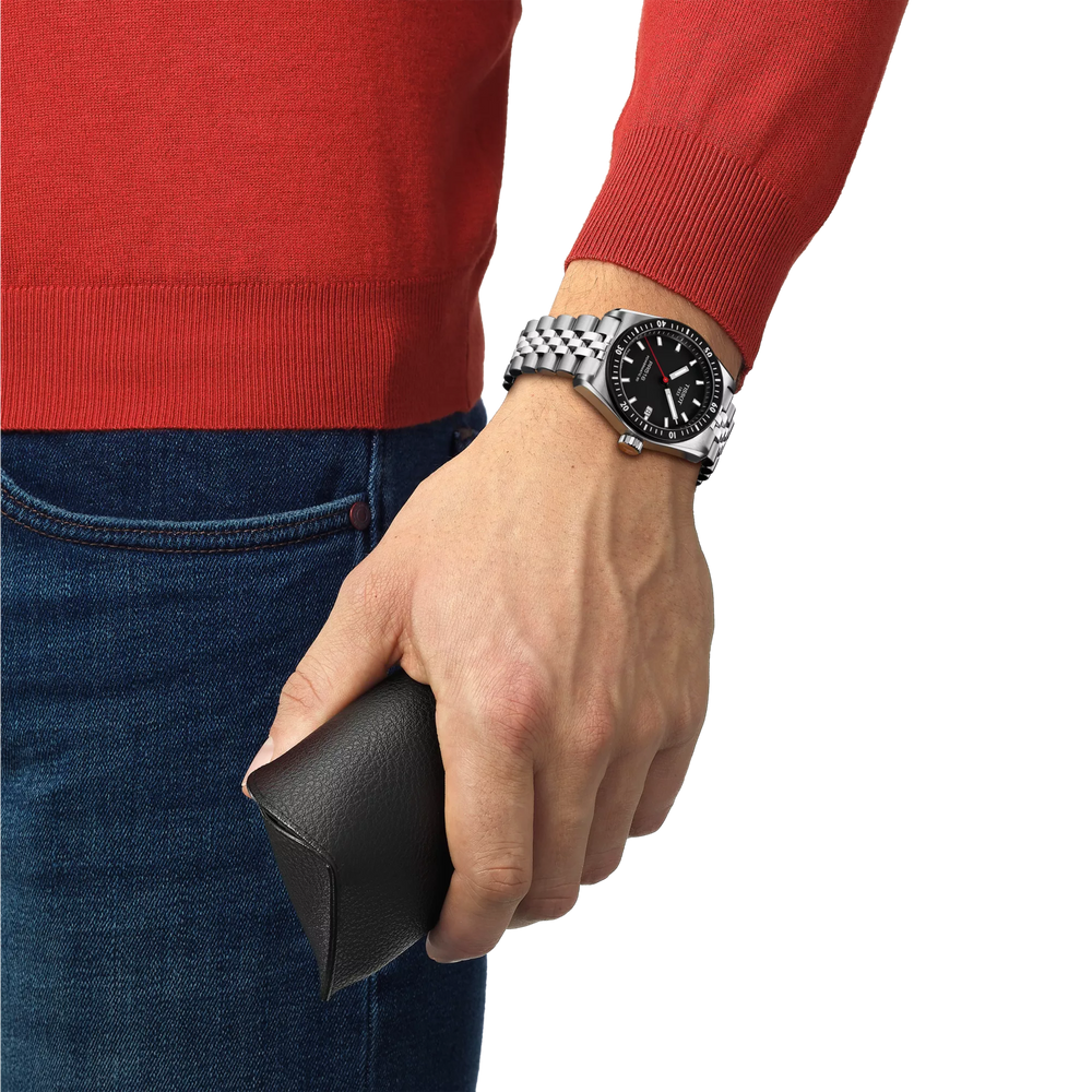 Simulation of the watch Tissot PR516 38mm on a wrist, reference T149.407.11.051.00