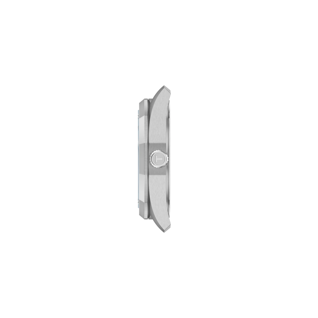 Profile view of the watch case Tissot PRC 100 Solar 34mm, reference T151.822.11.351.00