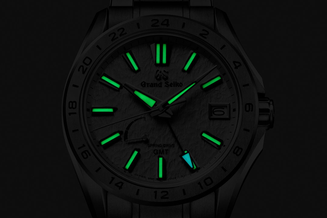 Grand Seiko SBGE285 official LumiBrite night visibility detail