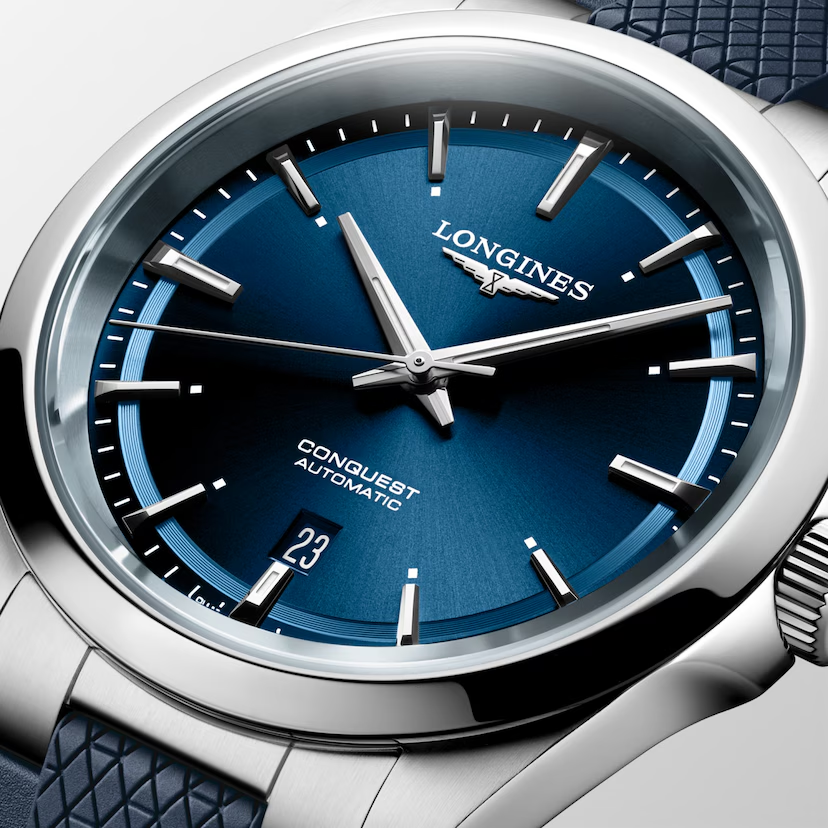 Longines Conquest L3.830.4.92.9 dial detail