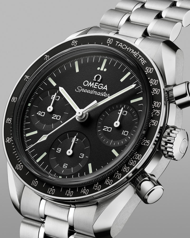 OMEGA Speedmaster 38 mm black dial watch 324.30.38.50.01.002 official view 4