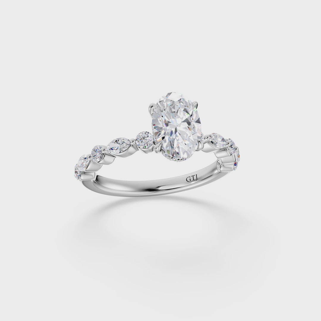 Stylish Lab Grown Diamond Engagement Ring