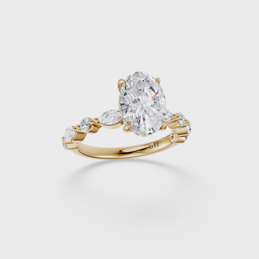 Stylish Lab Grown Diamond Engagement Ring