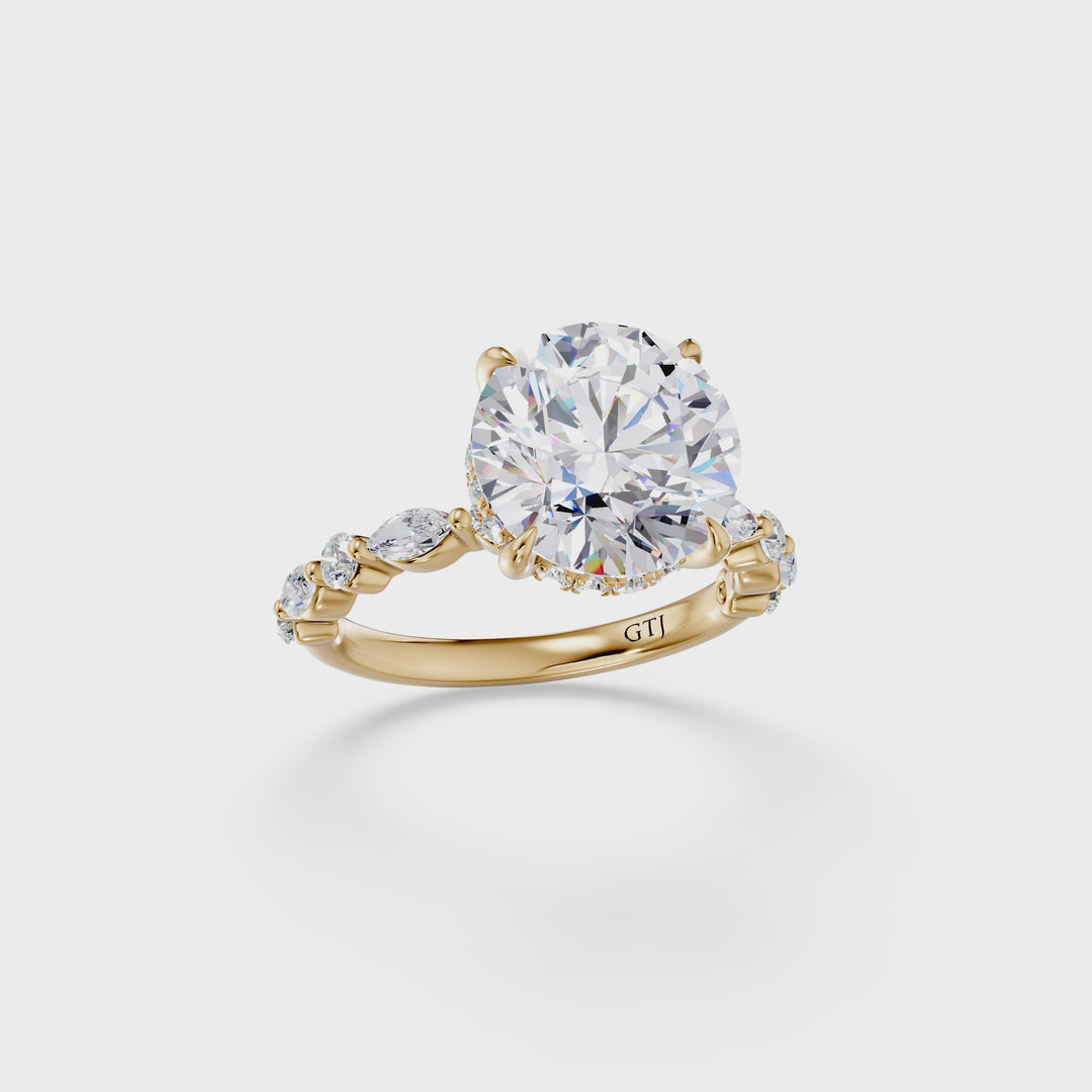 Stylish Lab Grown Diamond Engagement Ring