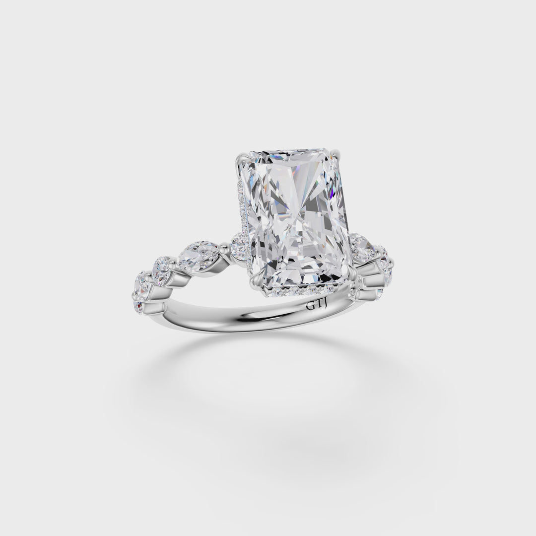 Stylish Lab Grown Diamond Engagement Ring