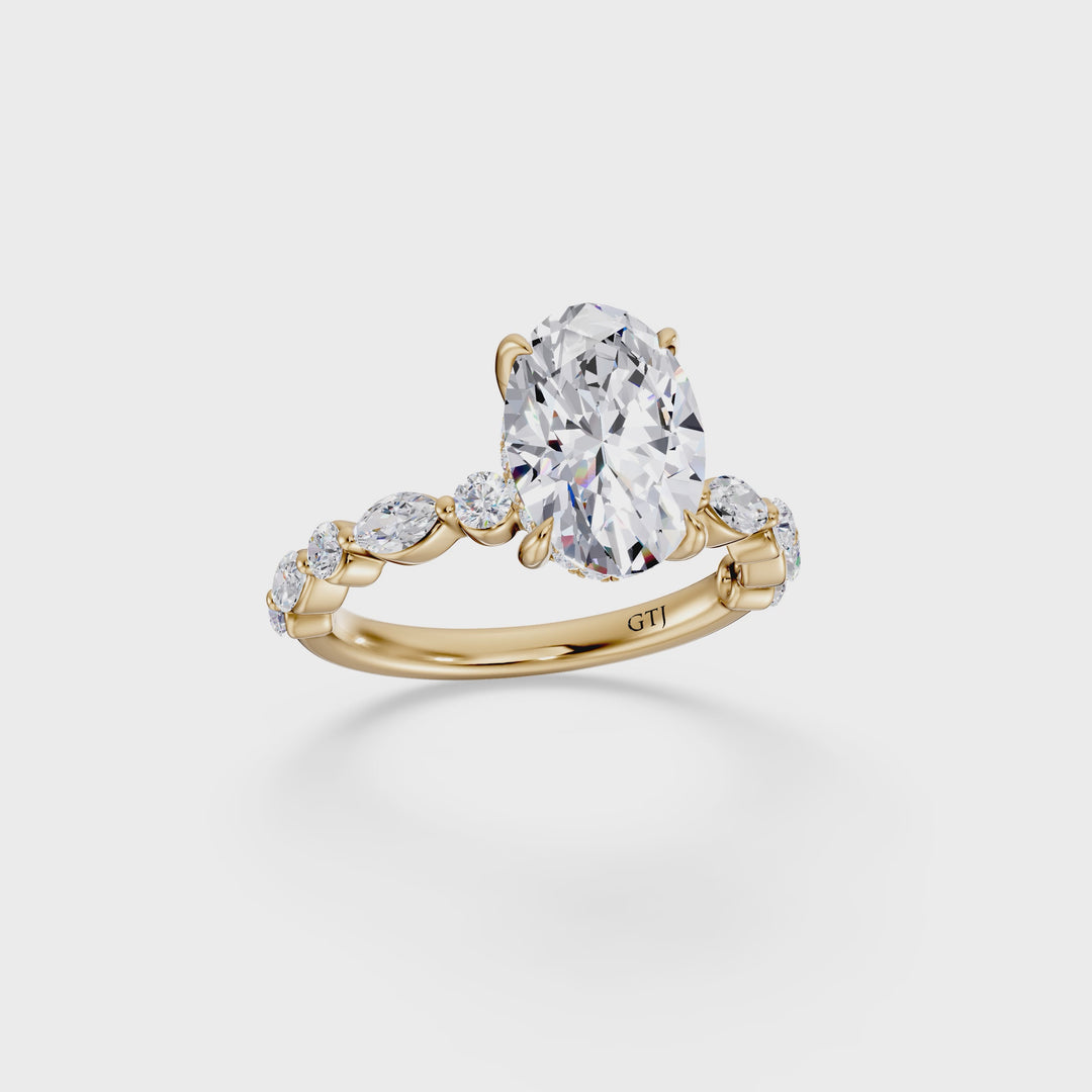 Stylish Lab Grown Diamond Engagement Ring